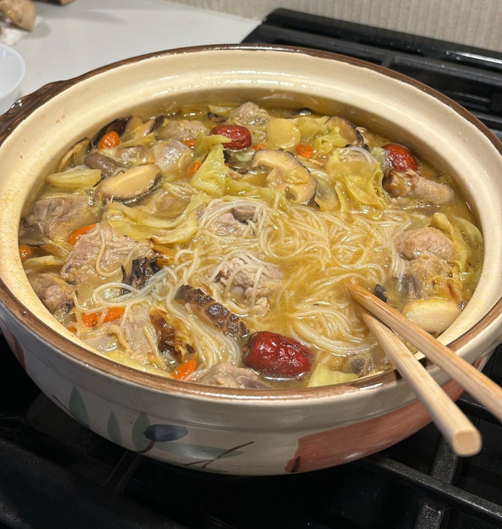 Braised Pork Ribs Vermicelli&nbsp;Pot